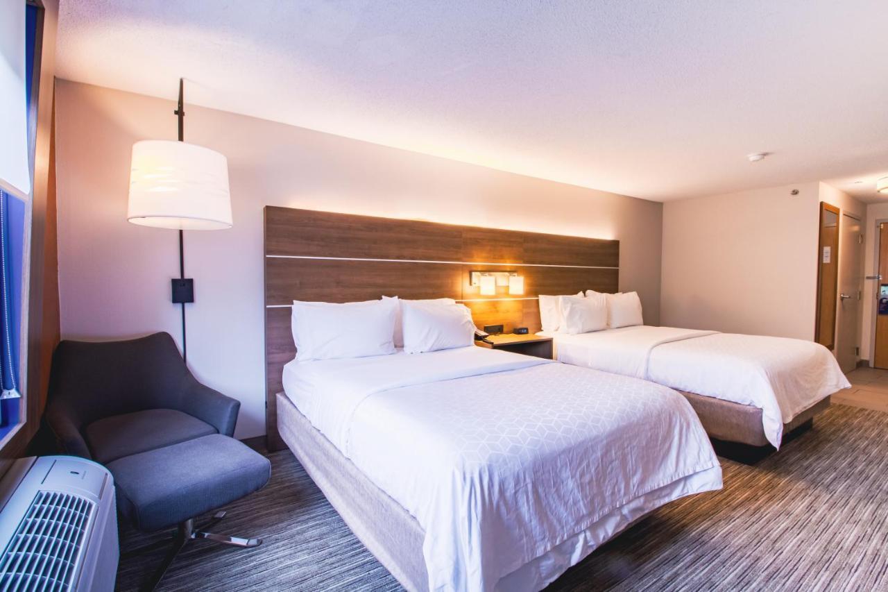 Holiday Inn Express & Suites - Lincoln East - White Mountains By Ihg Екстериор снимка