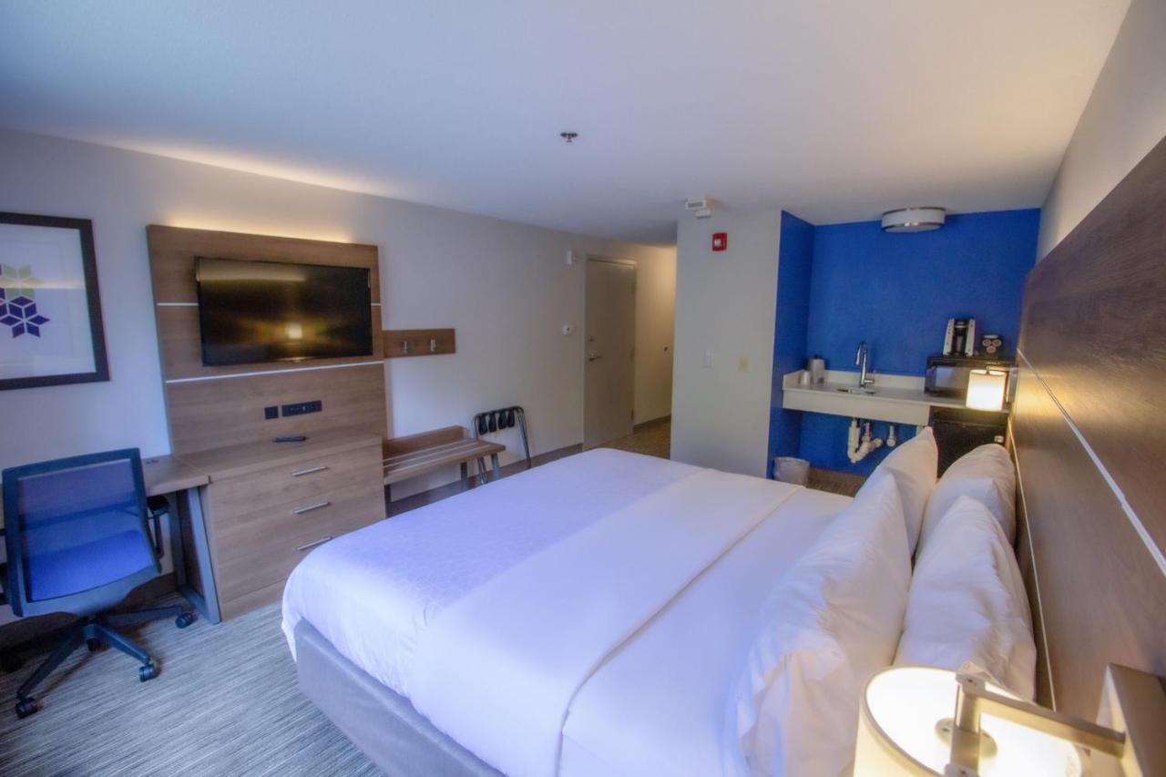 Holiday Inn Express & Suites - Lincoln East - White Mountains By Ihg Екстериор снимка