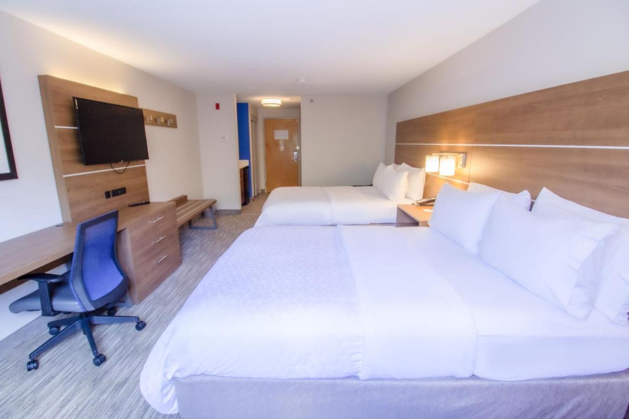 Holiday Inn Express & Suites - Lincoln East - White Mountains By Ihg Екстериор снимка