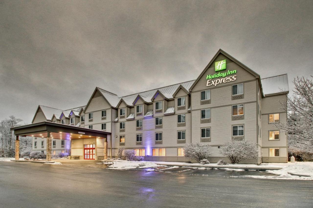 Holiday Inn Express & Suites - Lincoln East - White Mountains, An Ihg Hotel Екстериор снимка