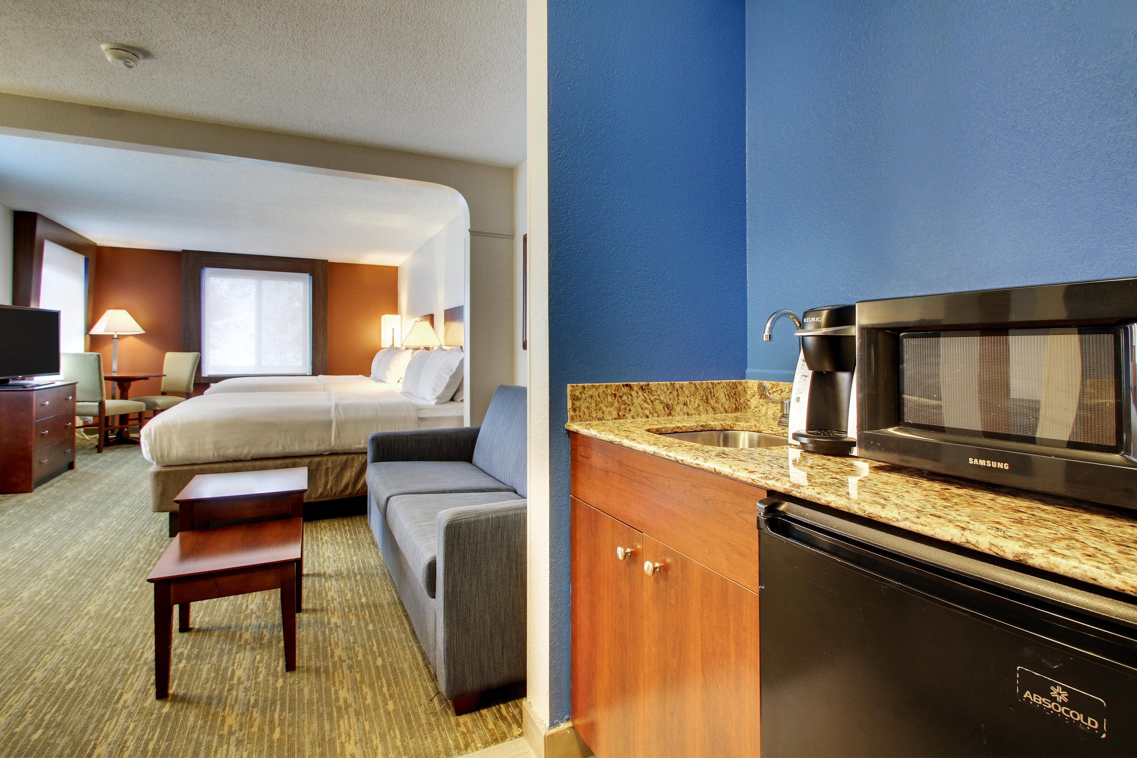 Holiday Inn Express & Suites - Lincoln East - White Mountains By Ihg Екстериор снимка