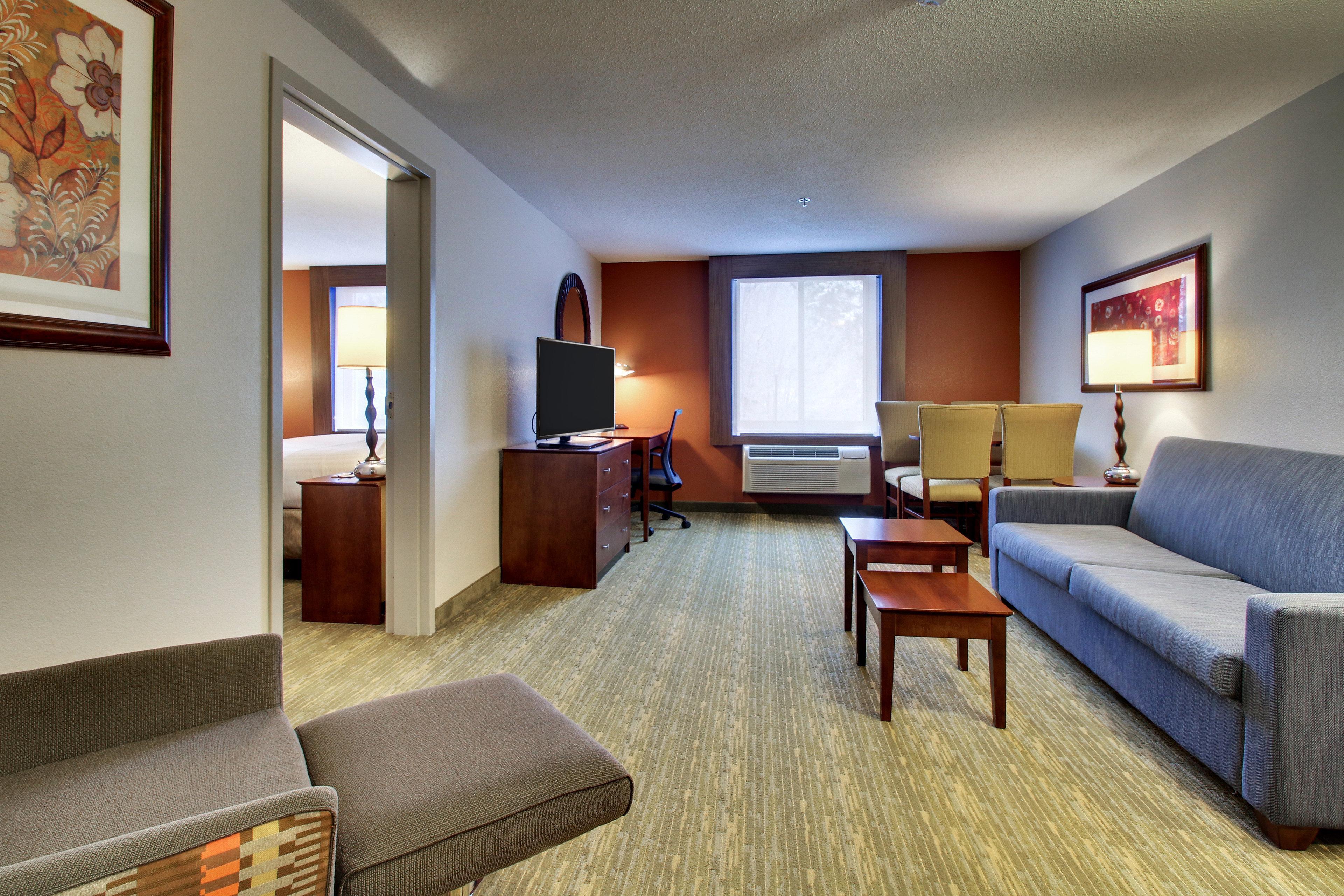 Holiday Inn Express & Suites - Lincoln East - White Mountains By Ihg Екстериор снимка