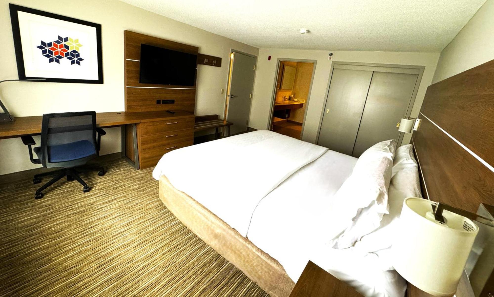 Holiday Inn Express & Suites - Lincoln East - White Mountains By Ihg Екстериор снимка
